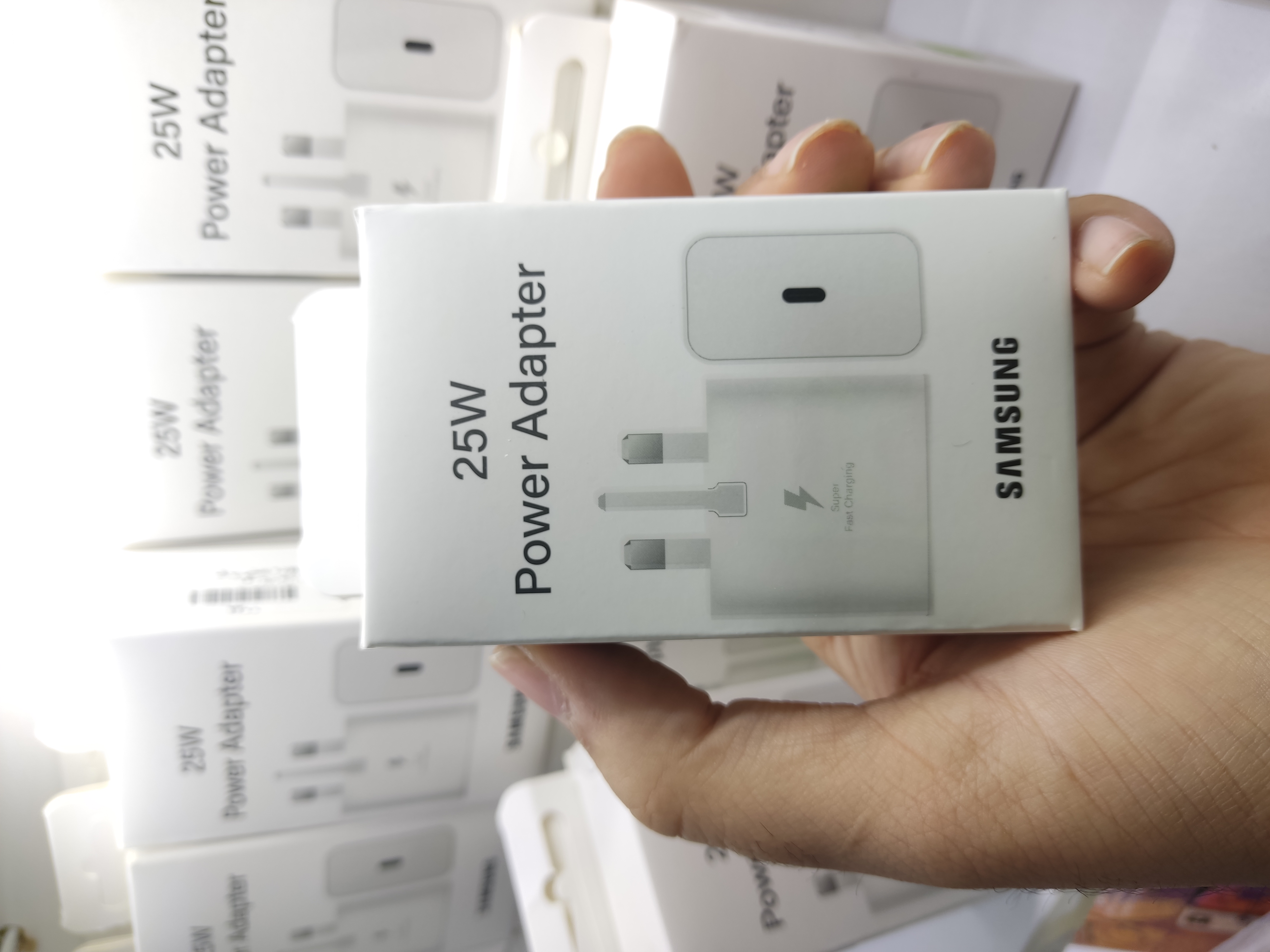 شارژر 100% اورجینال 25 وات سامسونگ سری جدید - 6 ماه ضمانت فروشگاه