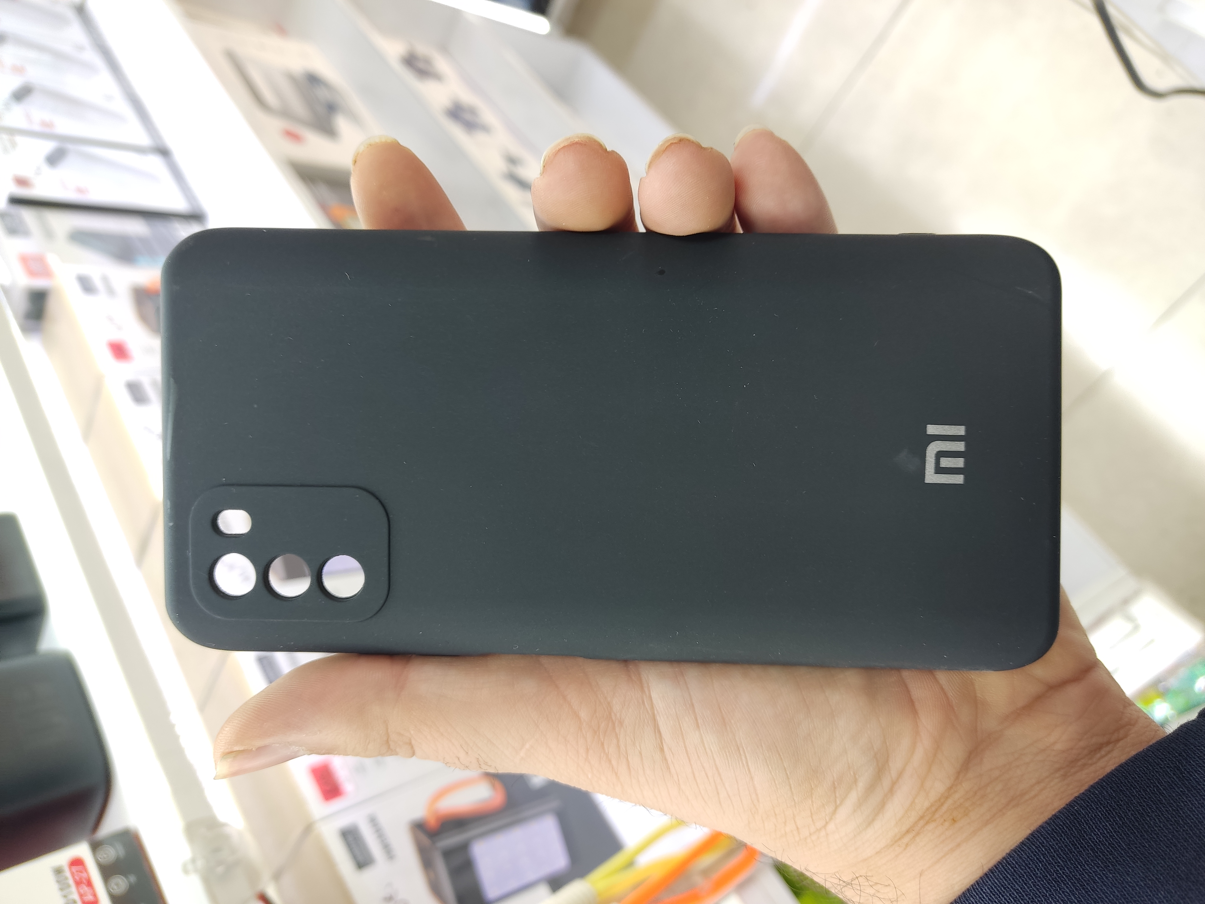 قاب نیو سیلیکون محافظ لنزدار Xiaomi Poco M3 - RFF - مشکی (پک دار)