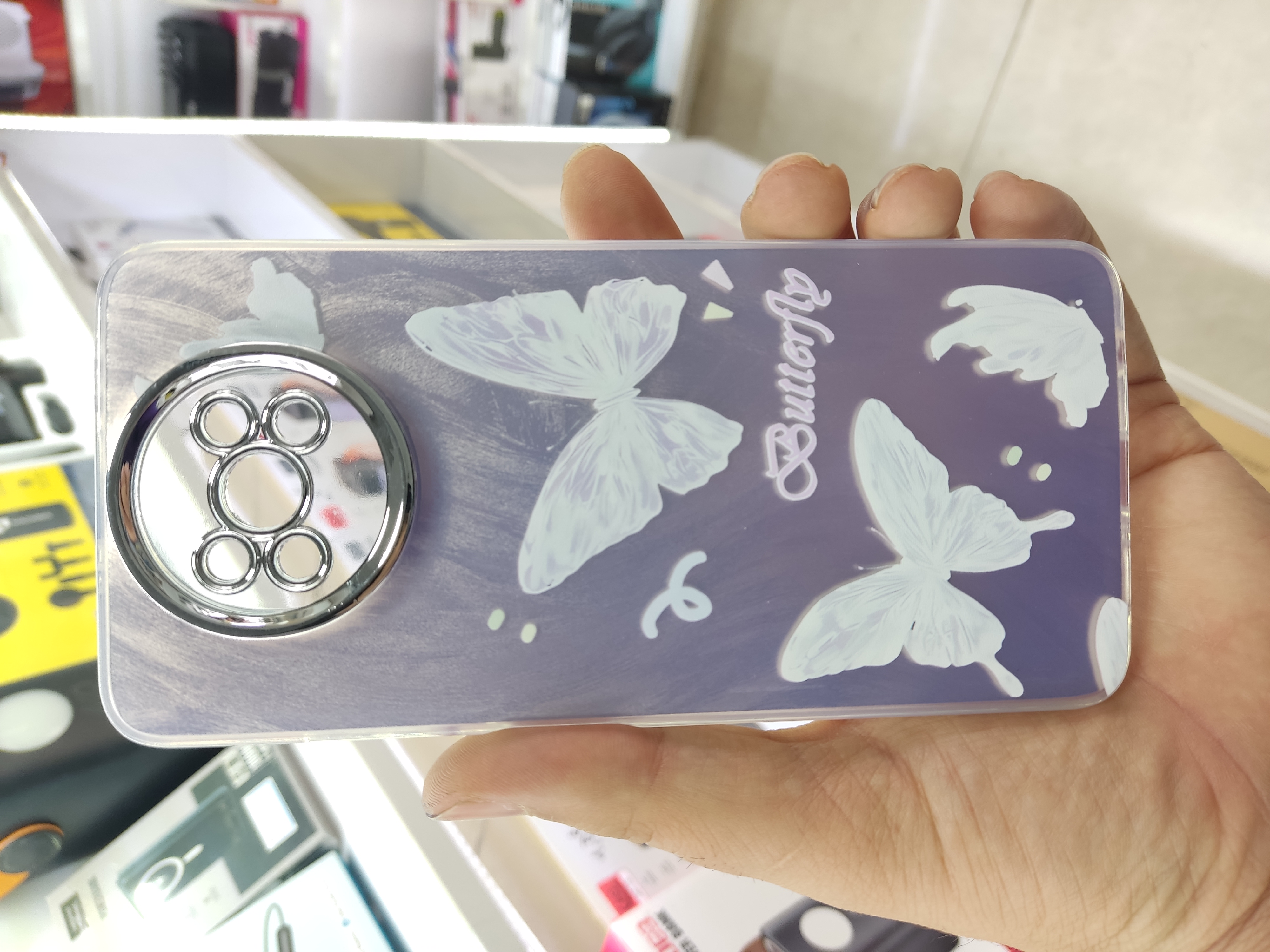 قاب فانتزی طرح پروانه سفید دارای محافظ لنز گوشی Xiaomi Poco X3