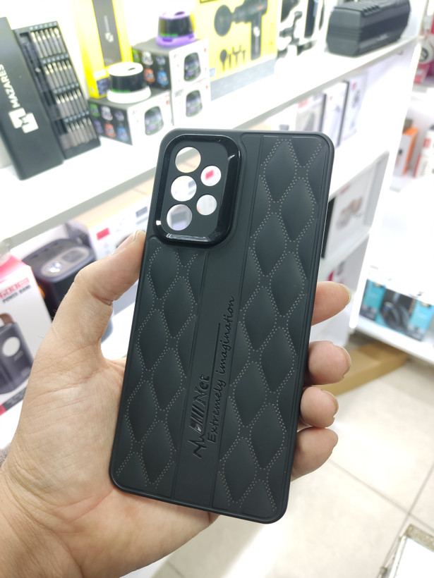 قاب پافر لوزی Imagination دور لنز براق Samsung Galaxy A73 - مشکی