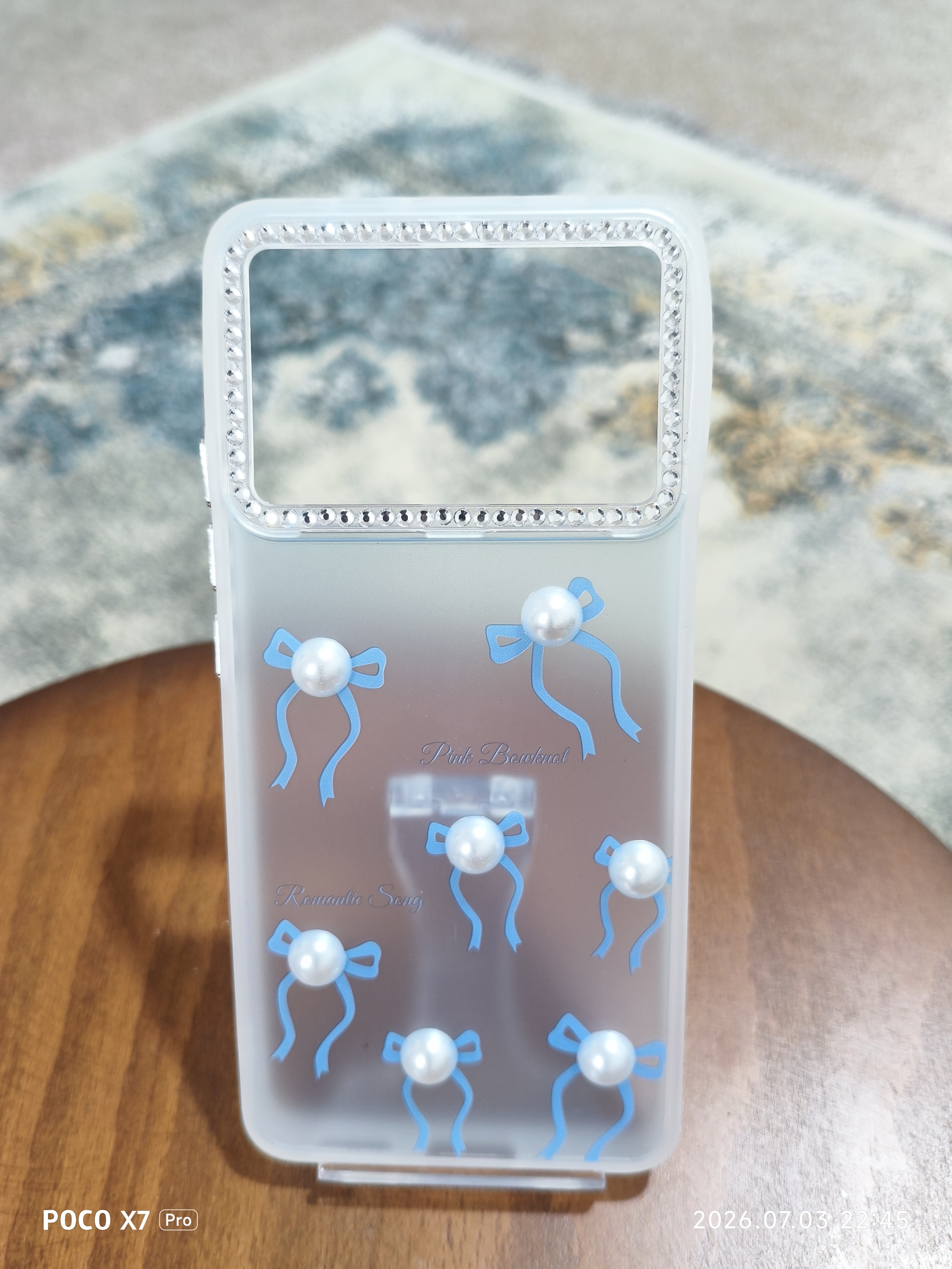 قاب فانتزی دخترانه طرح پاپیون گوشی Xiaomi Poco X6 pro | دوربین نگین‌دار رنگ آبی
