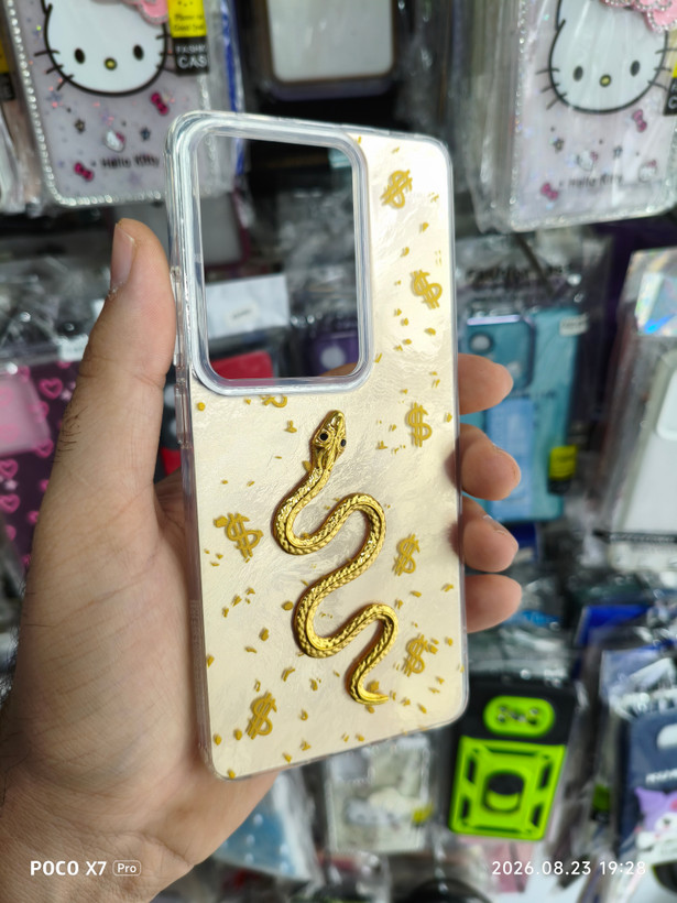 قاب گوشی Redmi Note 13 pro 4g شیائومی طرح مار برجسته و دلار رنگ زرد کمرنگ