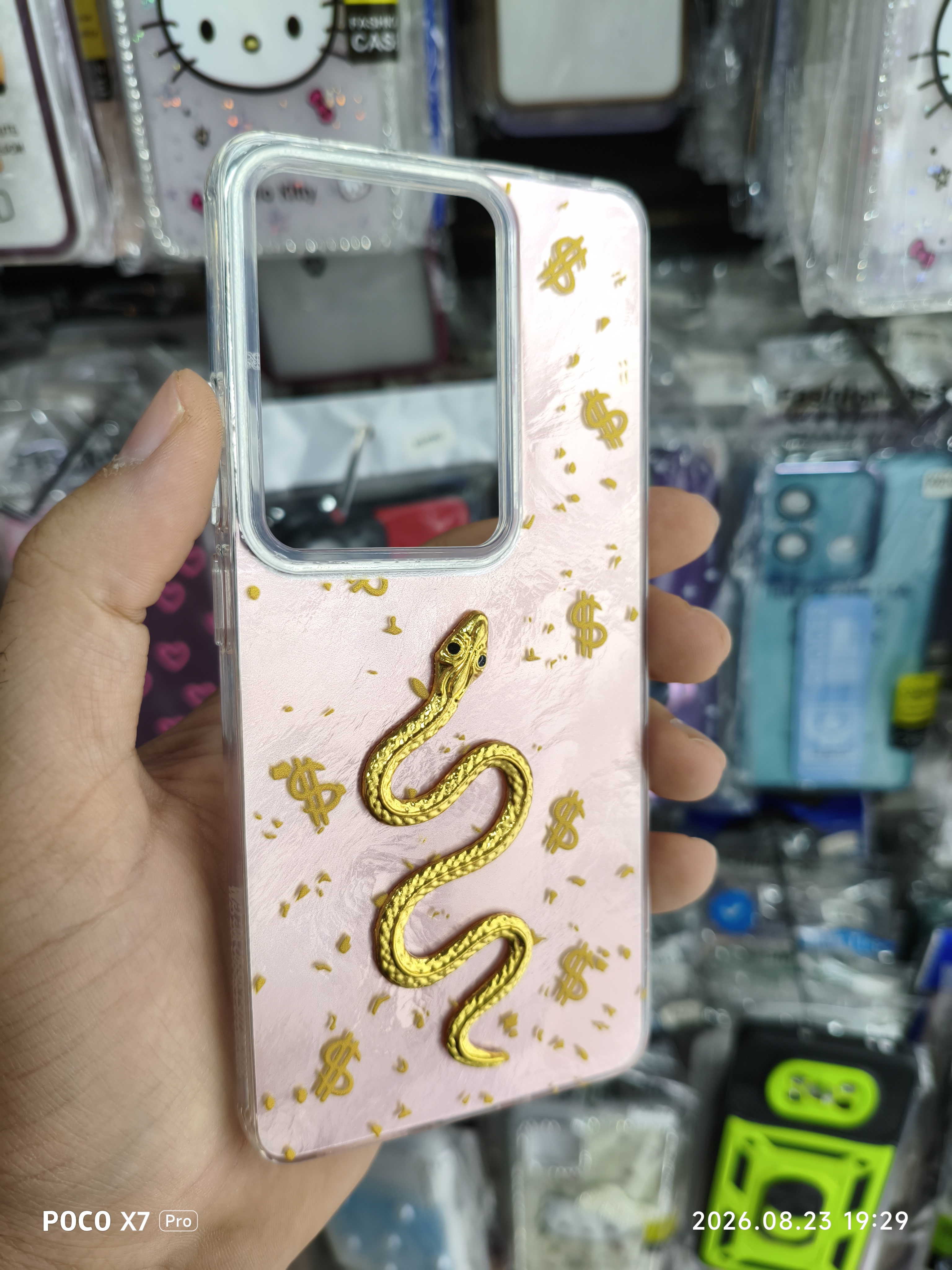 قاب گوشی Redmi Note 13 pro 4g شیائومی طرح مار برجسته و دلار رنگ صورتی
